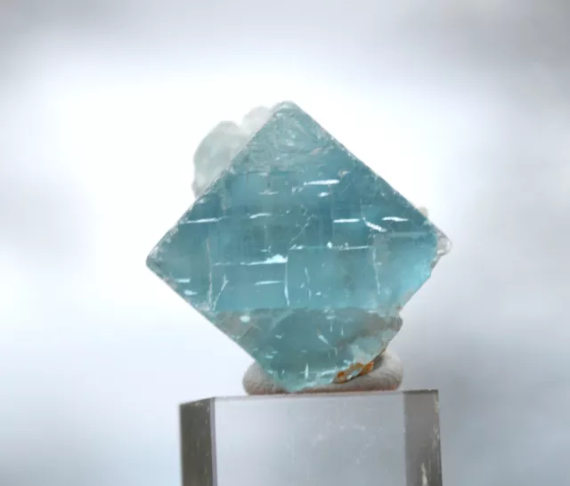 Fluorite 23 grammes - Le Beix Mine, Riom, Puy-de-Dôme, France