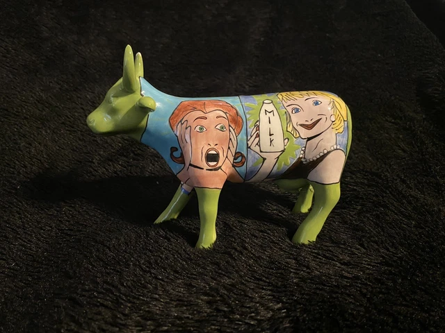 Vintage 2004 Cow Parade Lactose Intollerabull Comics  Retired 6" Figurine