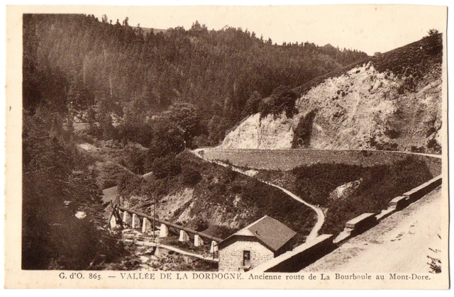 CPA 63 - Dordogne Valley (Puy de Dôme) 865. Antique Route de la Bourboule