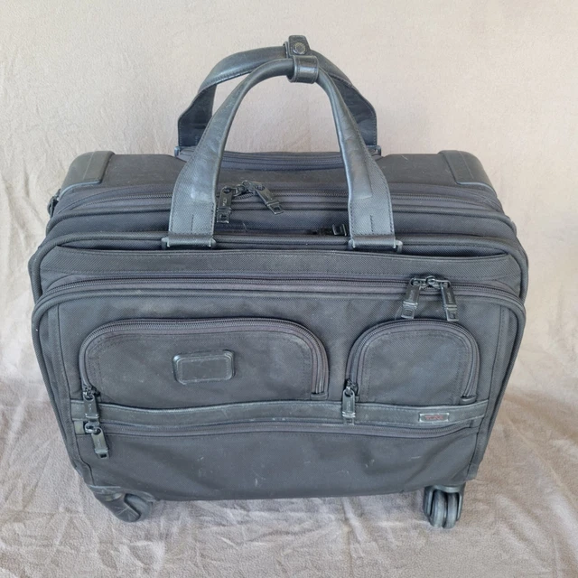 TUMI Alpha Deluxe 4 Wheeled Wheel laptop Briefcase Carry On Travel Weekender