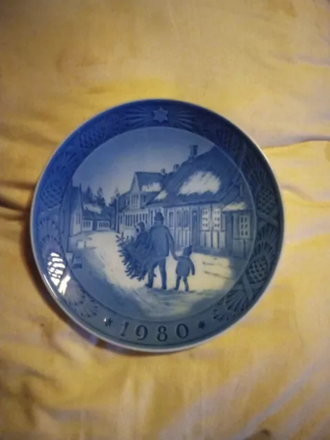 Royal Copenhagen 1980 Bringing Home The Christmas Tree Plate. Gorgeous!!!!