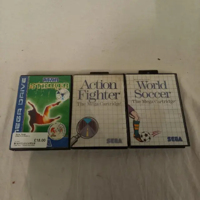 Mega Drive & Master System Bundle - Striker, World Soccer & Action Fighter Games