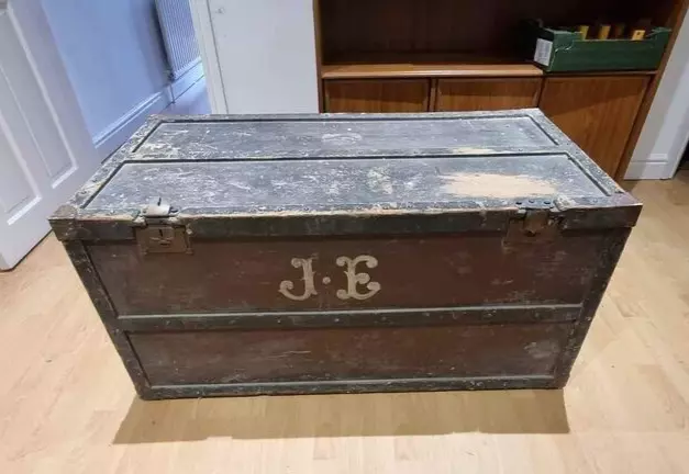 Vintage Large Wooden Chest Trunk Ideal Restoration Project Collection Only Br8 7