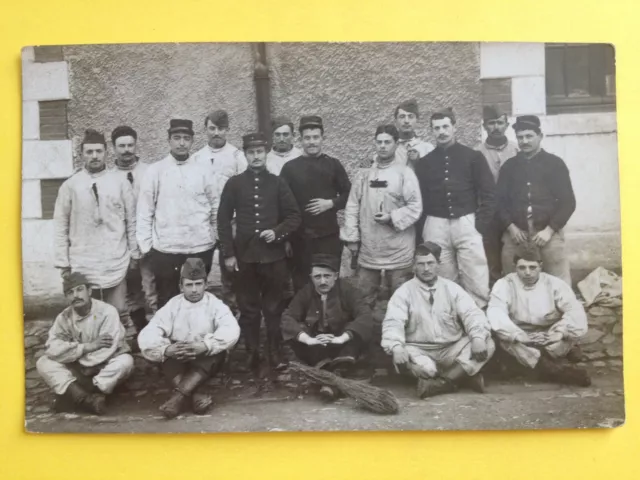 Carte Postale Photo Service MILITAIRES SOLDATS Uniforme du ? ème Régiment