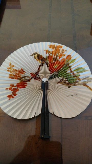 Vintage Retro Hand Fan Bird / Flowers Peoples Republic of China 5 1/2"