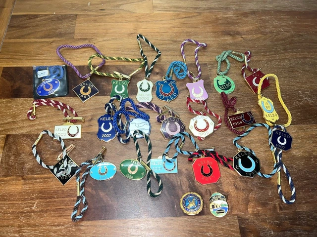 Collection Of Vintage Enamel Horse Racing Badges - Kelso Races Etc Collection Of Vintage Enamel Horse Racing Badges - Kelso Races Etc