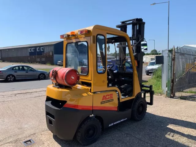 Kelvin FG25T3 Gas Forklift Hire-£62.50 Buy-£7995 HP-£39.93 With No Deposit AH203 3