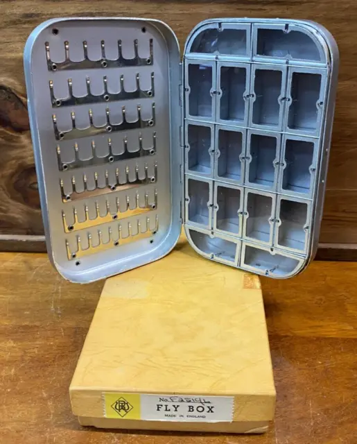 VINTAGE METAL FLY Box 6 x 3 1/2 with some old flies £12.00 - PicClick UK