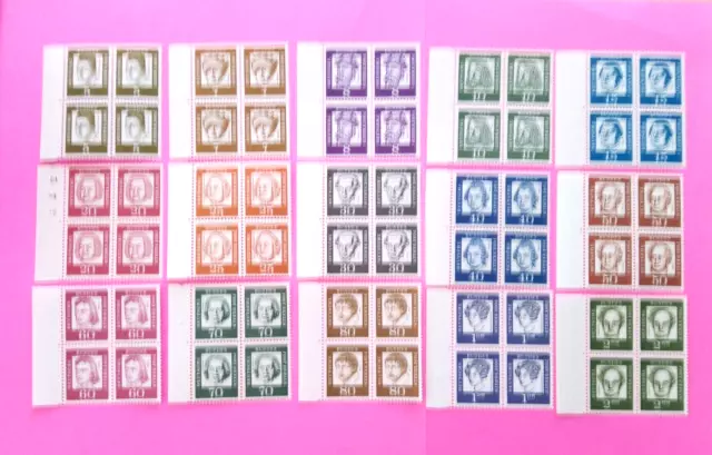 BERLIN MI. 199 bis 213 Bedeutende Deutsche kpl. Rand - Viererblock - Satz postfr