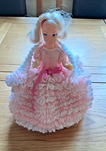 VINTAGE DOLL TOILET Roll Cover Knitted Crochet Retro Bathroom Decor Display 14.99 PicClick UK