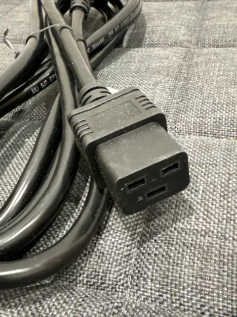 2,5 m C19 auf C20 Kabel Netzverlängerung USV Jumper Blei Stecker auf Buchse Dell Volex 2