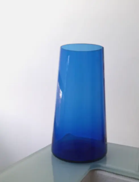 selten: 1 BLAUE Vase aus terzett  glas vasen set wmf   wagenfeld__ Höhe 16,9 cm