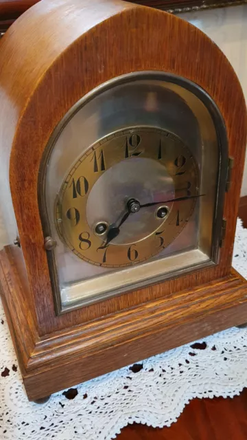 e Mantle Chime Clock walnut/Oak