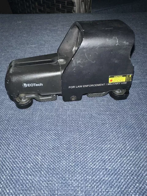 EOTech SU-231/PEQ (Model 553) HOLOgraphic Sight Red Laser EOTech SU-231/PEQ (Model 553) HOLOgraphic Sight Red Laser