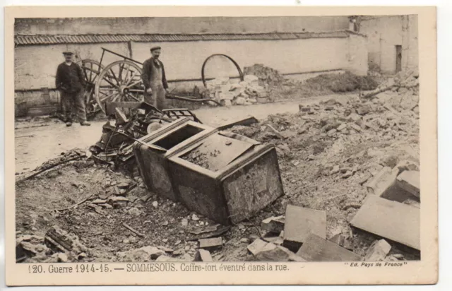 SUMSOUS - Marne - CPA 51 - a safe gutted into the street