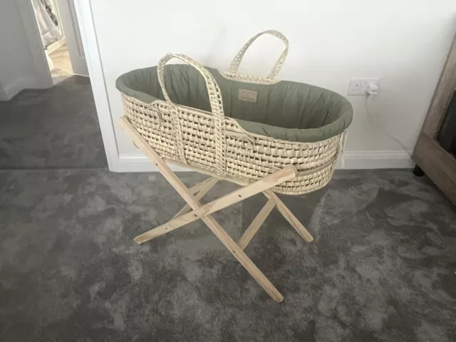 Clair De Lune Moses Basket - Including Stand And Mattress