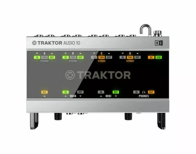 Traktor Scratch A10 - 10 Channel Digital Vinyl System Boxed (R292)