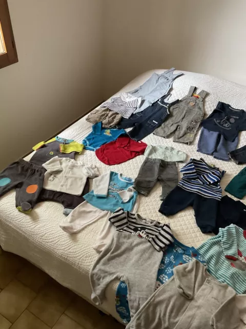 Gros Lot Vêtements31 Pièces Bebe Garcon 6 Mois Hivernal Très Bon État 3