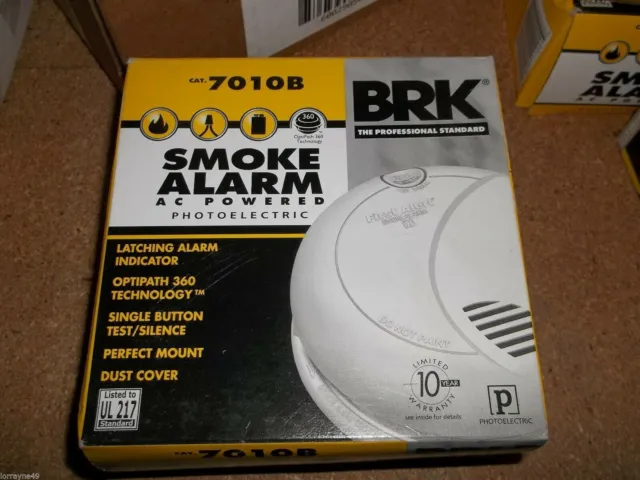 BRK Electronics 7010BSL Hard Wired Smoke Alarm with Strobe & Battery Backup.