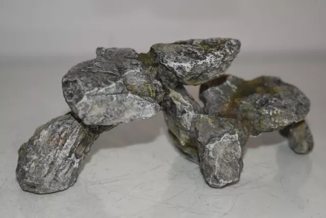 Aquarium Detailed Rock Cluster Decoration 20 x 6 x 8cms Fish or Reptiles Grey