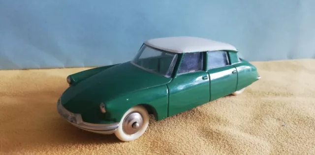 Dinky Toys Citroën DS 19 Car - Ed. Atlas