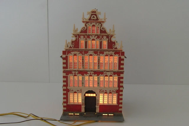 Kibri Maquette H0 – Maison à Colombages Miltenberg – Bâtiment Franconien – Kit à Monter – échelle H0