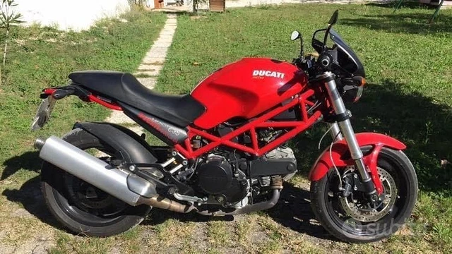 ducati monster 695 cc anno 2006 come nuova km9000 ducati monster 695 cc anno 2006 come nuova km9000