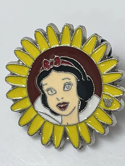 Disney Snow White Yellow Flower Hidden Mickey WDW Parks Pin Trading