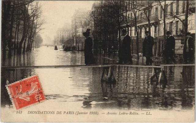 CPA AK Floodation 1900 PARIS Avenue Ledru-Rollin FRANCE (990746)