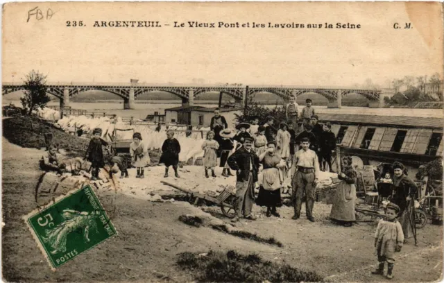CPA ARGENTEUIL - Le Vieux Pont et le Lavoirs sur la Seine (519340)