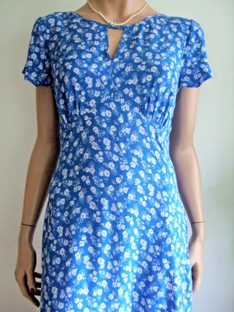 Vintage 40s WW2 style blue ditsy floral tea dress with back ties size UK 8