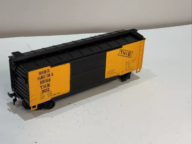 HO Scale Toronto, Hamilton & Buffalo 40' Boxcar #THB 3012
