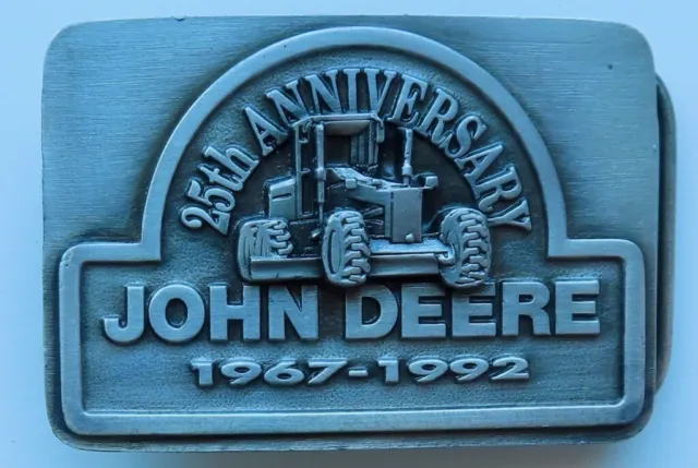 JOHN DEERE 1992 Deere & Co. Grader 25 Years Belt Buckle Pewter Finish