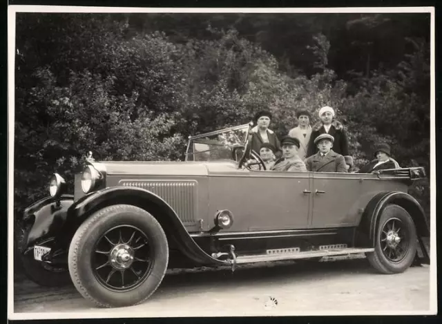 Fotografie Auto Horch 303 1927, Familie mit Luxus-Cabriolet Kennzeichen Thüring