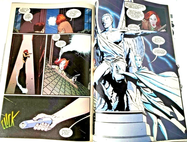 X-Files Annual Comic Book Vol 1 No 1 Topps Comics - Vintage 1995 5
