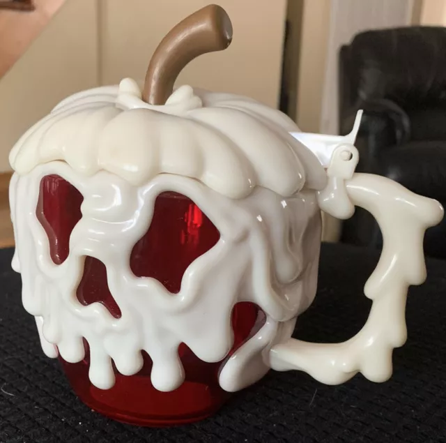 DISNEY HALLOWEEN GLOW in dark POISON APPLE STEIN mug cup SNOW WHITE