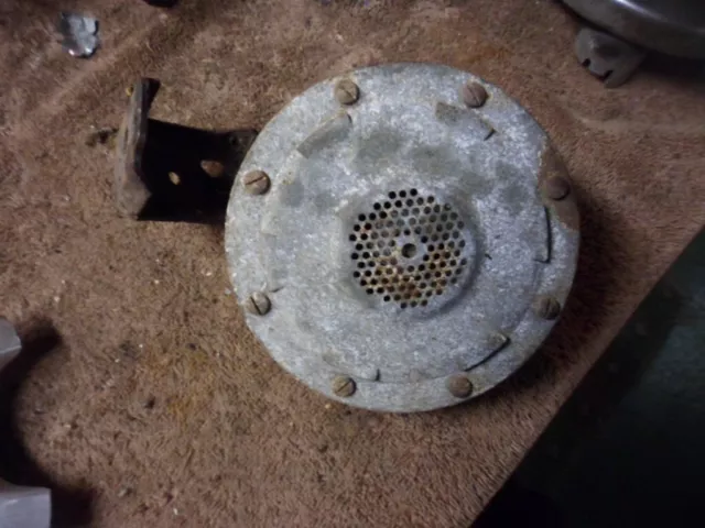 Vintage Original 1960's 1970's VW Volkswagen 12V Electric Horn w/ bracket Vintage Original 1960's 1970's VW Volkswagen 12V Electric Horn w/ bracket