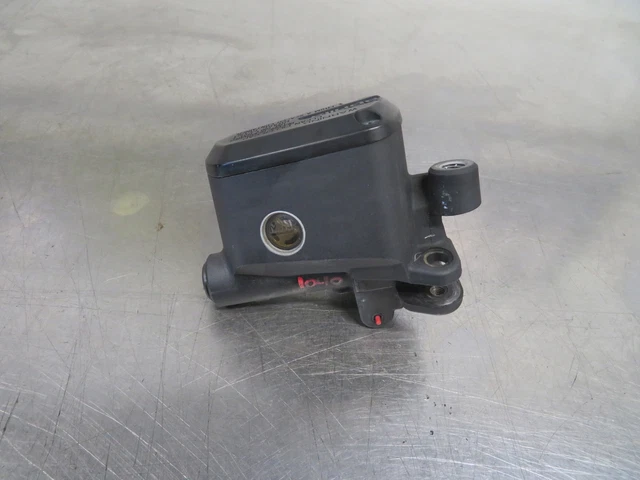 Eb1040 2013 13 Aprilia Shiver 750  Clutch Master Cylinder Pump