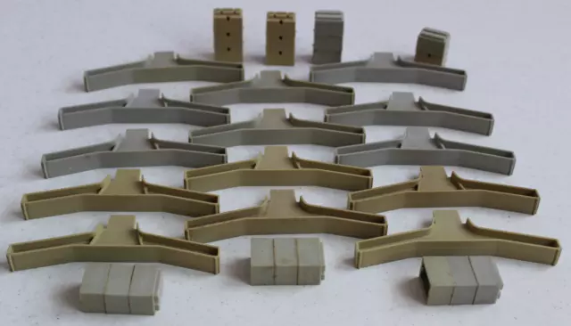 Lot supports & piliers GRIS  circuit routier  " JOUEF "  pas TROBY ni SCALEXTRIC