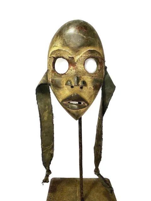 African mask striking mask of a bird’s head was made in Liberia Dan tribe-137