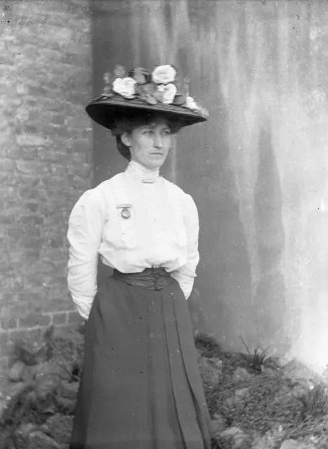 Glass Plate Negative c. 1900 - Portrait of Woman - UK