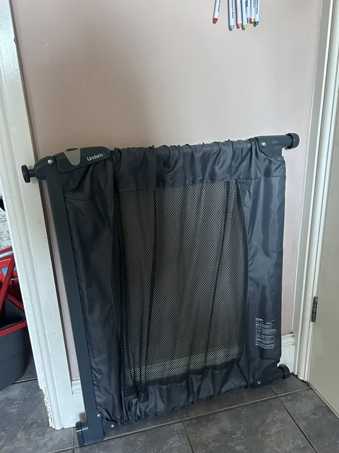 Travel stair best sale gate for caravan
