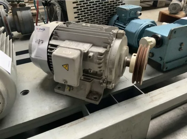 Toshiba Inductor Motor 3 Phase 3.7kw