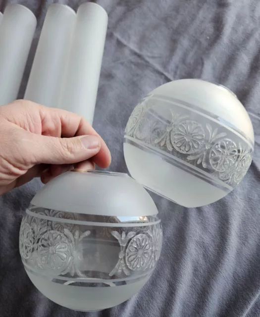 2 à 4 globes + tubes pour lustre ou lampe à pétrole Verre dépoli frise fleurs