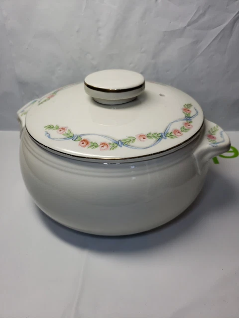 Hall Superior Kitchenware Soup Tureen Vintage Made In The USA