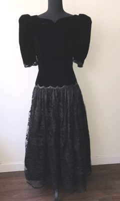 Vintage '80s Scott McClintock Black Velvet & Lace Prom Dress Party Drop Waist XS