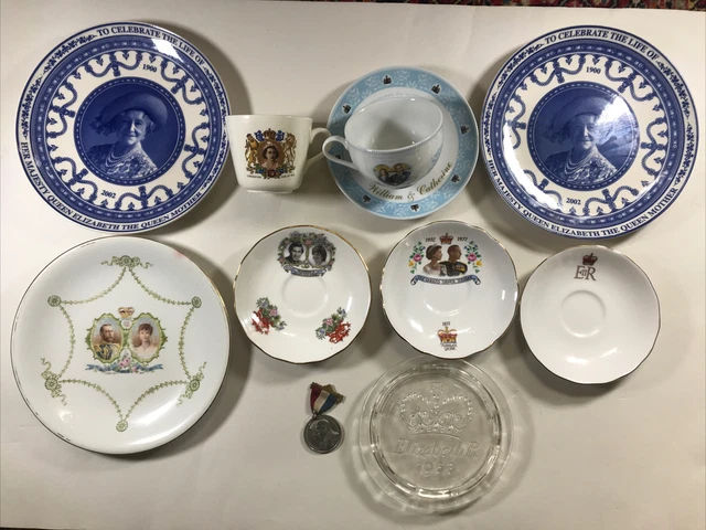 Royal Memorabilia Queen Elizabeth Prince Charles Lady Diana King George Medallio