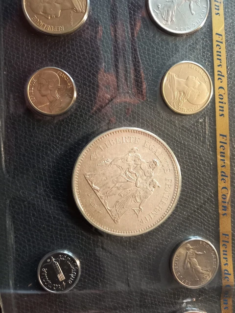 Coffret FRANCE FDC 1975 ( 9 Pièces dont la 50 Francs HERCULE ARGENT) 3