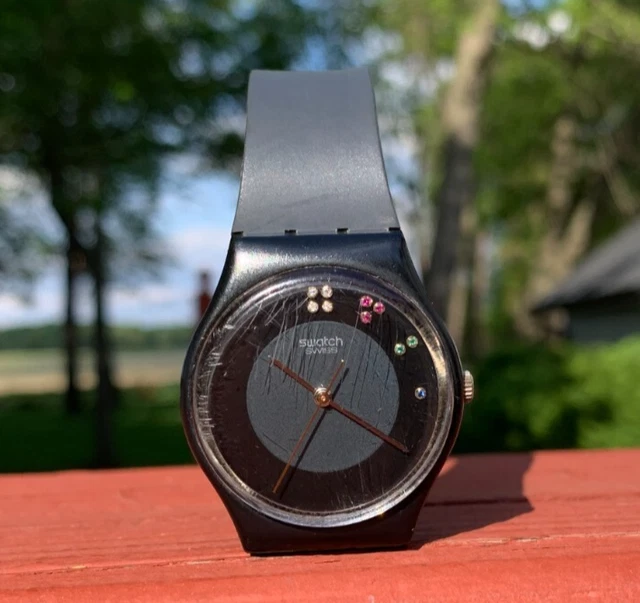 SWATCH 1985 - GB106 - SIR LIMELIGHT - VERY CLEAN- original 7 hole band - WORKS! 1985 SIR LIMELIGHT SWATCH WATCH GB106 1980s VTG Diamond  main image 3