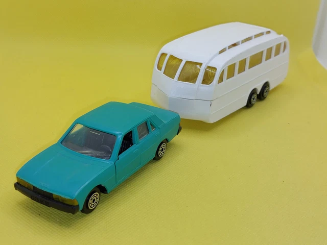 PEUGEOT 404 WITH Henon Caravan - 1965 - brownmetallic - NOREV 1:18 EUR 144,90 - FR